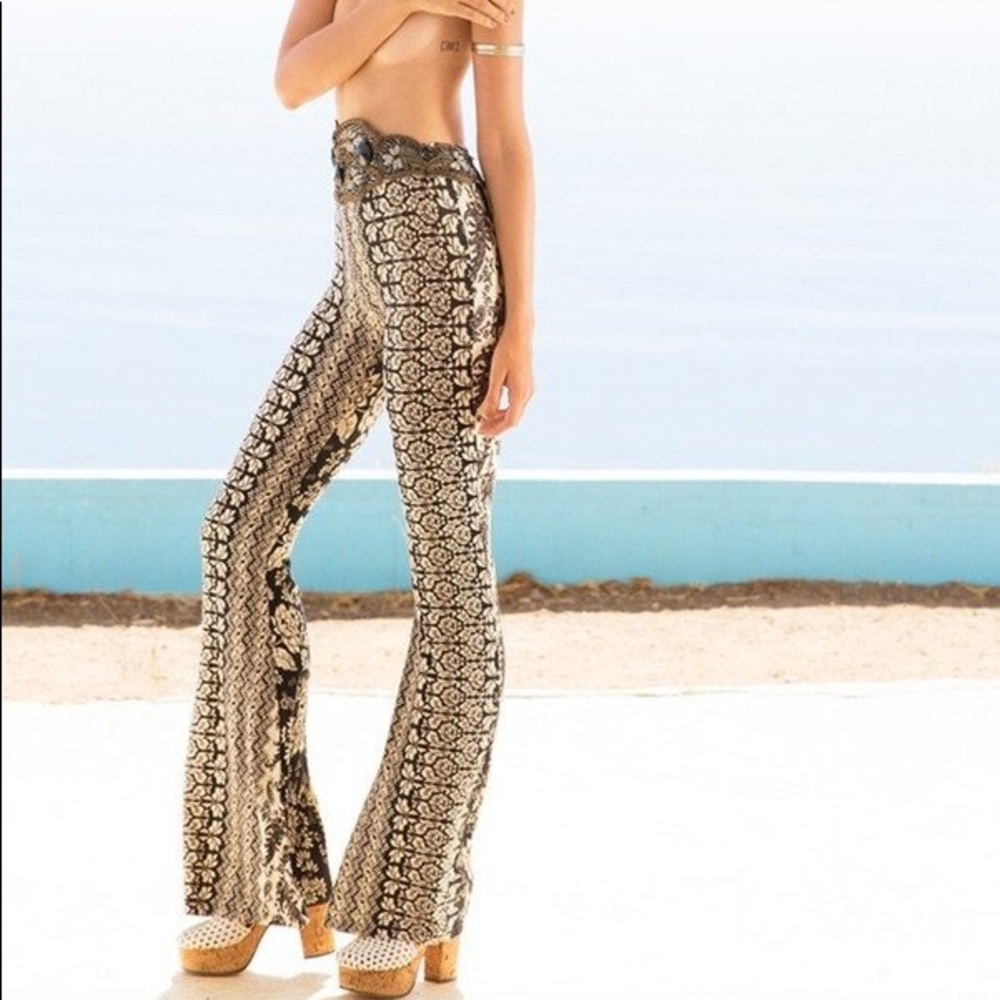 novella royale janis bells black hazely